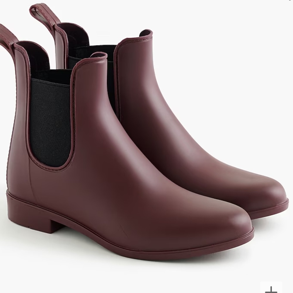 Euc Chelsea rain boot size 8 burgundy
